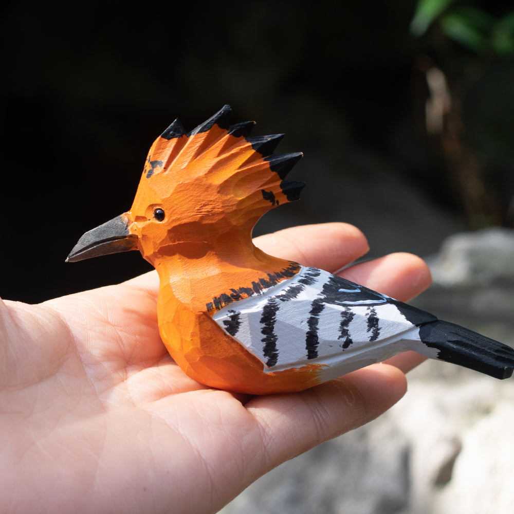 Hand-carved wooden figurine of a Hoopoe, an ornament great for home decor and gifts.